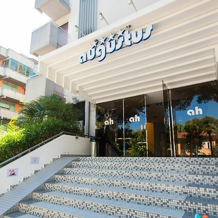 Hotel Augustus Riccione Luaran gambar
