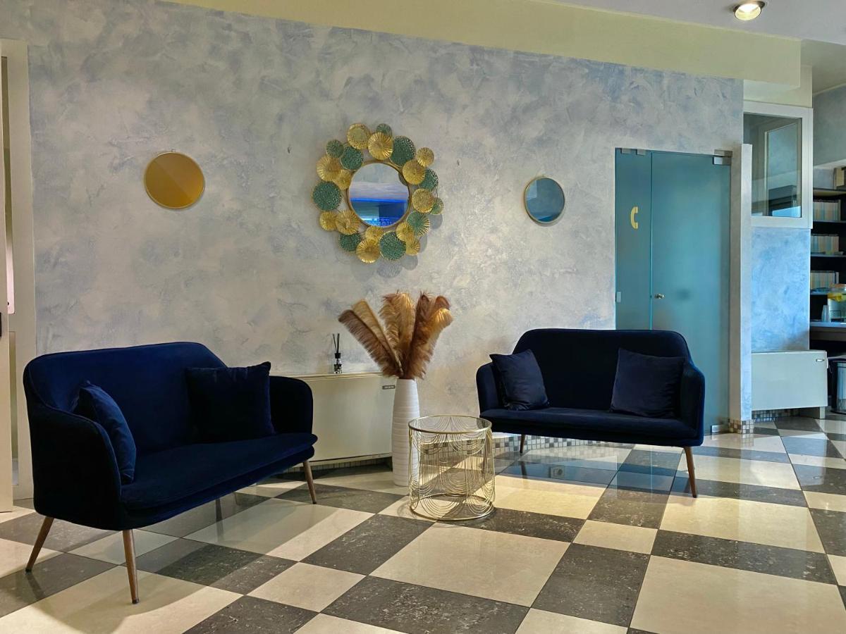 Hotel Augustus Riccione Luaran gambar