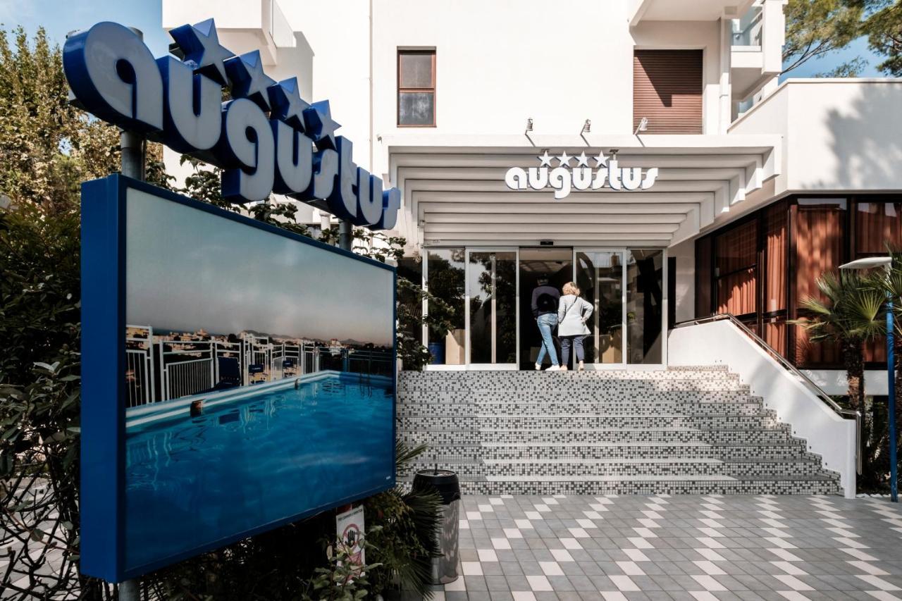 Hotel Augustus Riccione Luaran gambar
