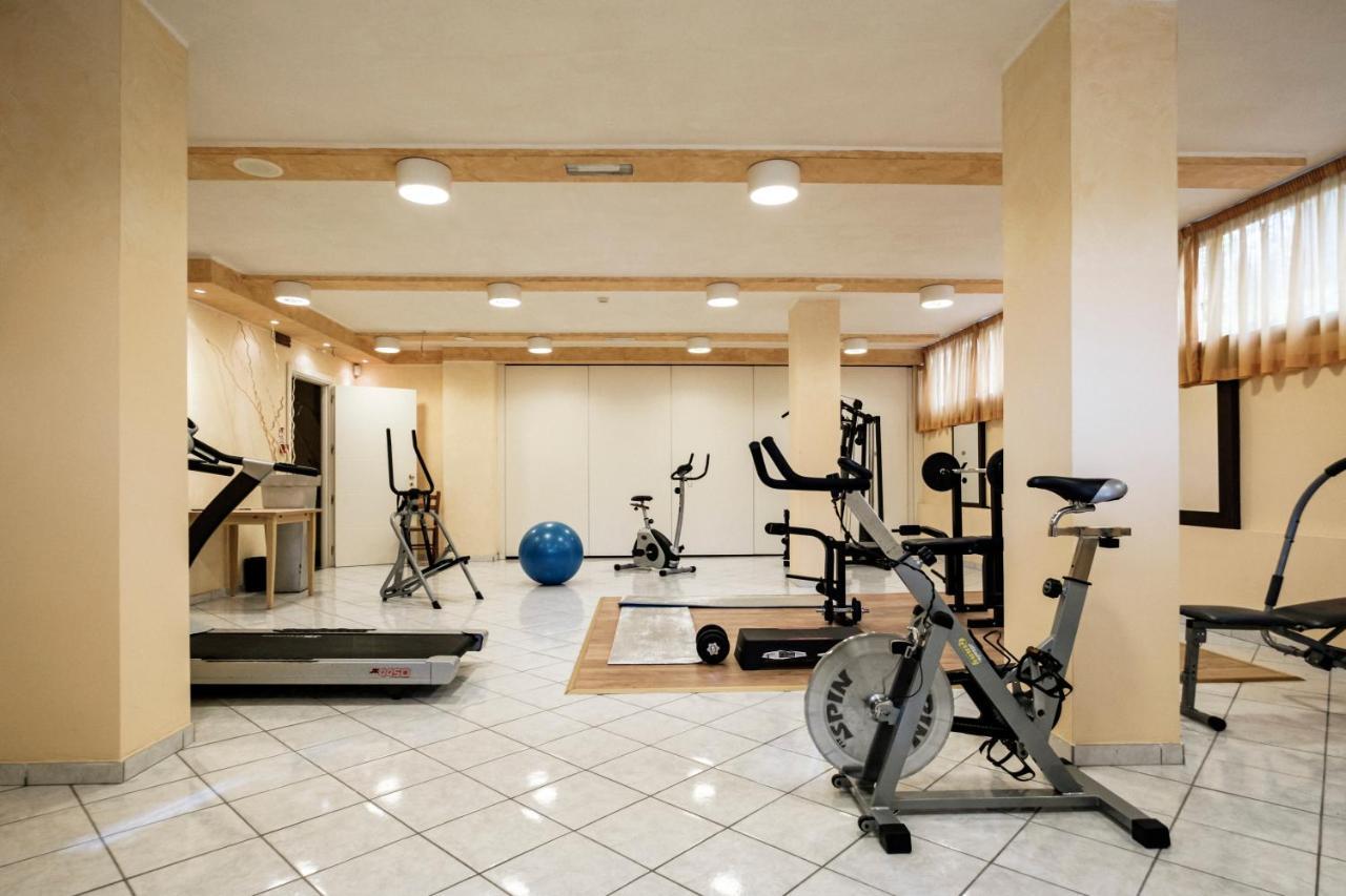 Hotel Augustus Riccione Luaran gambar