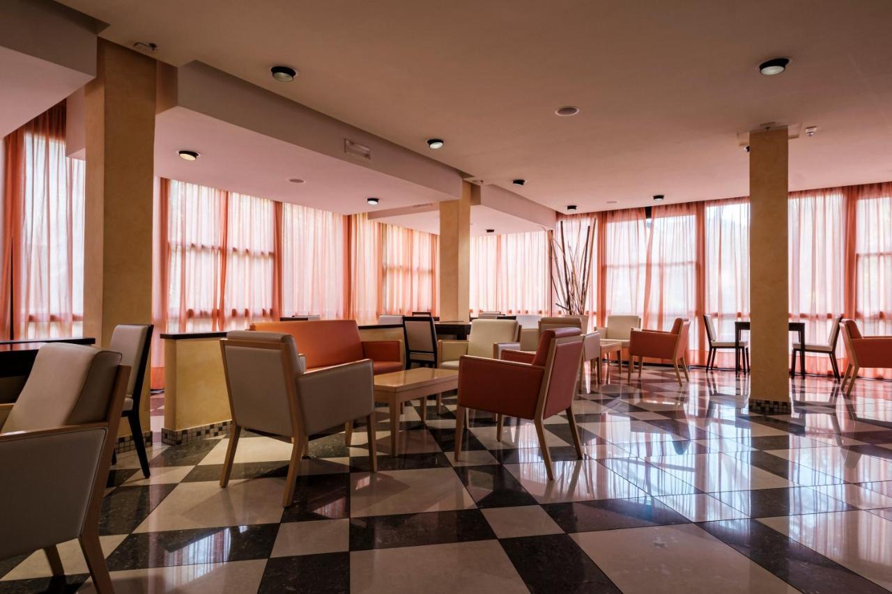 Hotel Augustus Riccione Luaran gambar
