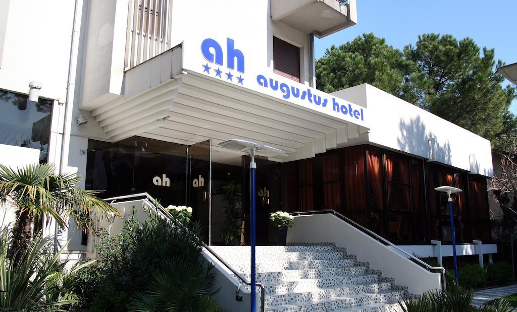 Hotel Augustus Riccione Luaran gambar