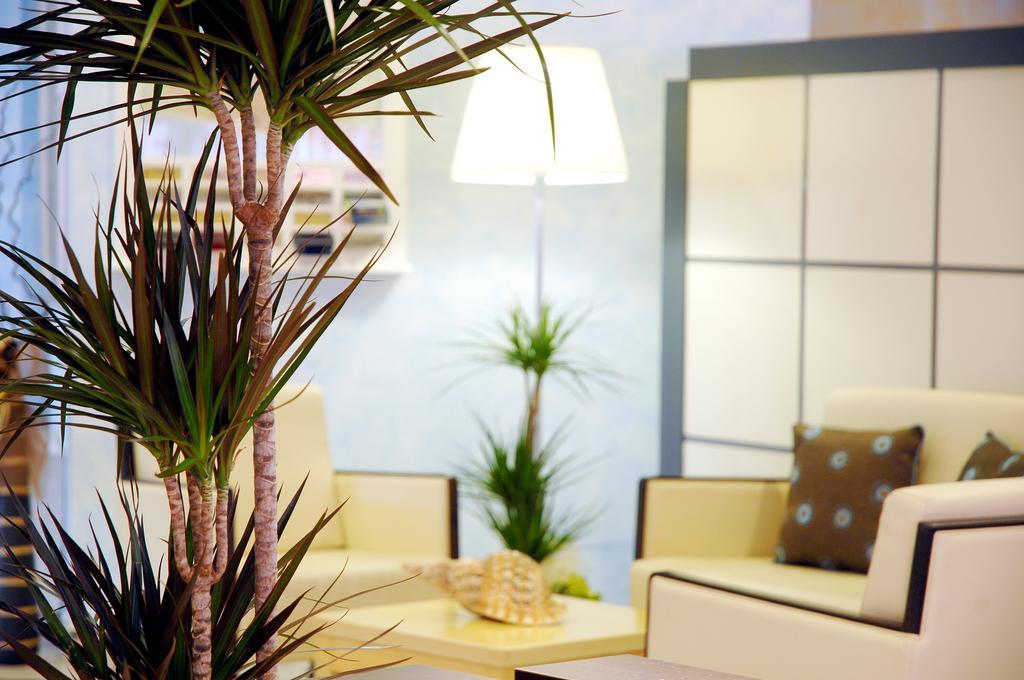 Hotel Augustus Riccione Luaran gambar
